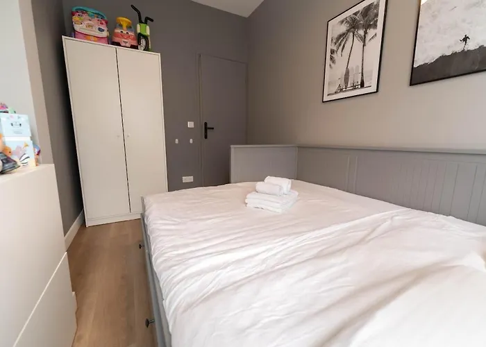 Ak Superb 3p Sea View, Close To Old Town Apartment Antibes